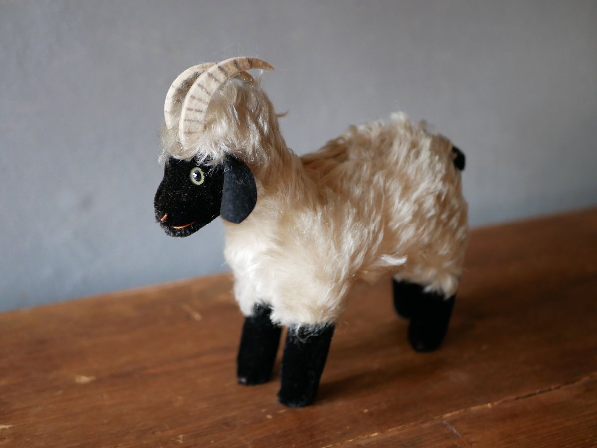 シュタイフ アンティーク ヤギ Steiff ”Mountain Sheep Snucki” シュタイフ アンティーク ヤギ Steiff ”Mountain Sheep Snucki”