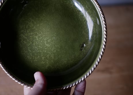 深緑のプレート　葉っぱ   フランスアンティーク　ブロカントのある暮らし