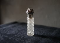 カットガラス　百合の花　香水瓶　フランスアンティーク　アンティークのある暮らし