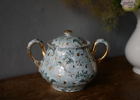 MUGUET  すずらん　クレイユモントロー　シュクリエ　フランスアンティーク