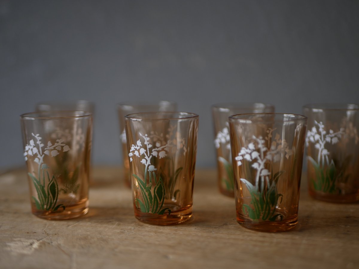 【お66】12 フランス　アンティーク　すずらん　鈴蘭　ガラス　小物入れ ピンクガラスの小さなリキュールグラス ミュゲ すずらん 鈴蘭 フランス