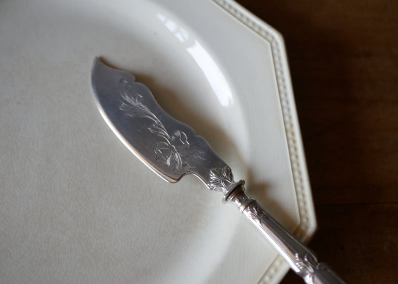 バターナイフ リボン柄 フランスアンティーク アンティークのある生活