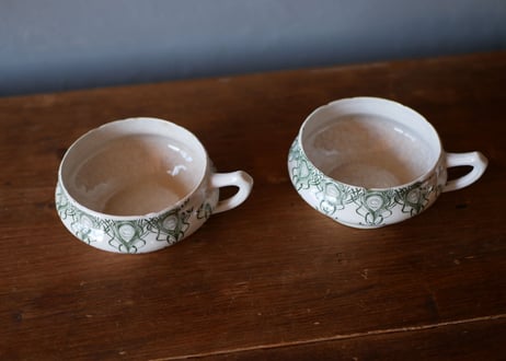 A. tea cup Creil et Montereau
