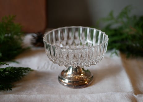 no.5 glass holder