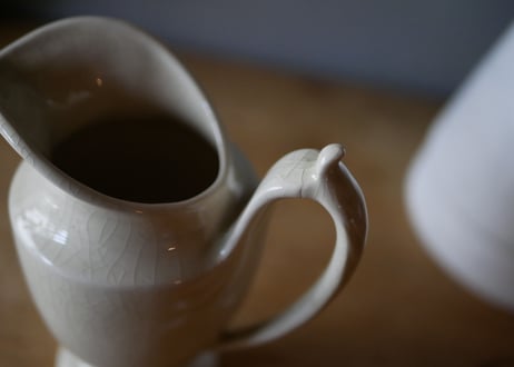 白地のピシェ　フランスアンティーク　ブロカントのある暮らし