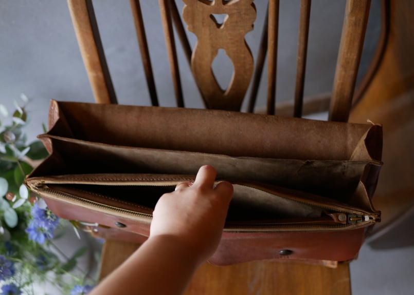 PARISの古いレザーバッグ フランスアンティーク | mamantique