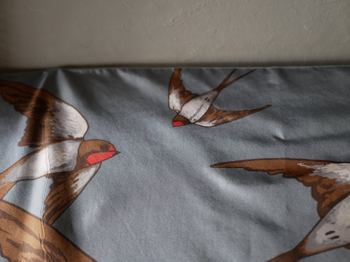 シルクのスカーフ ツバメ フランスヴィンテージ ブロカント | mamantique