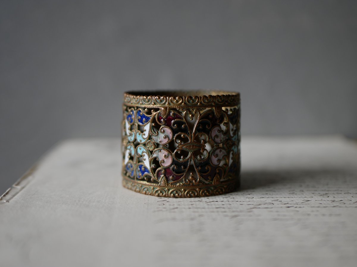 猫のナプキンリング　フランスアンティーク　ブロカントのある暮らし 2. 猫のナプキンリング フランスアンティーク ブロカントのある