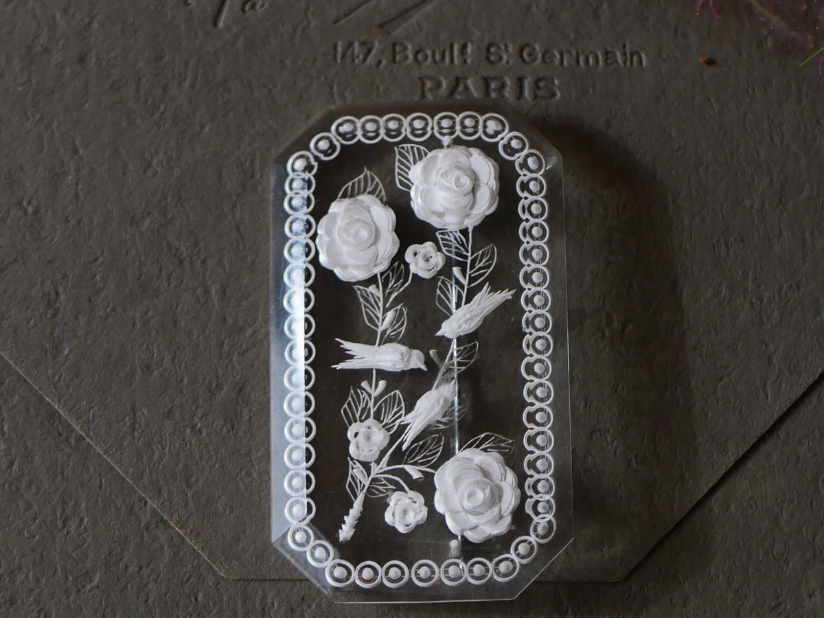 フランスブロカント　ブローチ・ビオラ Birds ＆ Flowers 鳥と花 ルーサイトブローチ ヴィンテージ