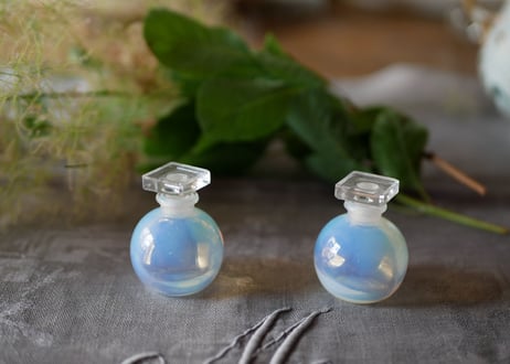 Opalin glass
