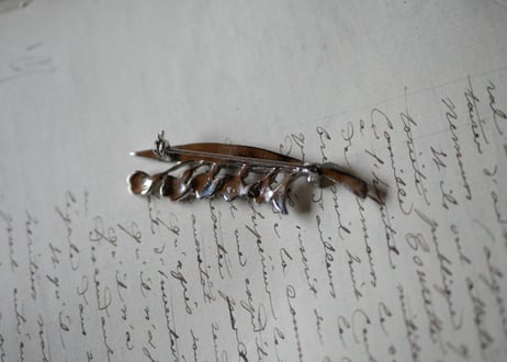 muguet brooch