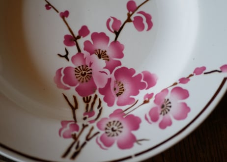 Fleurs de pêche    plate