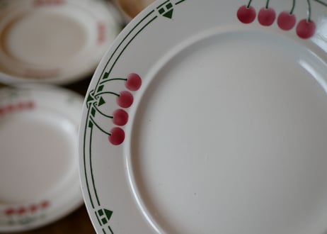 →残1  dessert plate