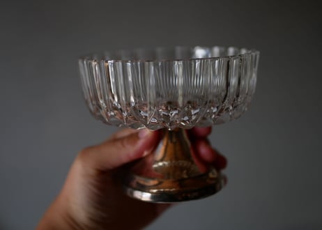 no.5 glass holder