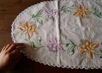 フランスアンティーク　刺繍　リネン　オーバル