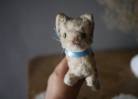 シュタイフ　ドイツヴィンテージ　猫　ねこ　アンティークのある生活　ぬいぐるみ