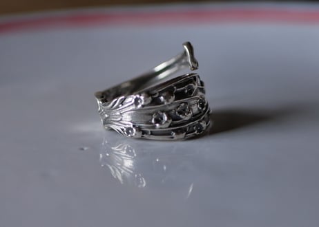 muguet ring