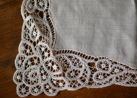 handkerchief   E