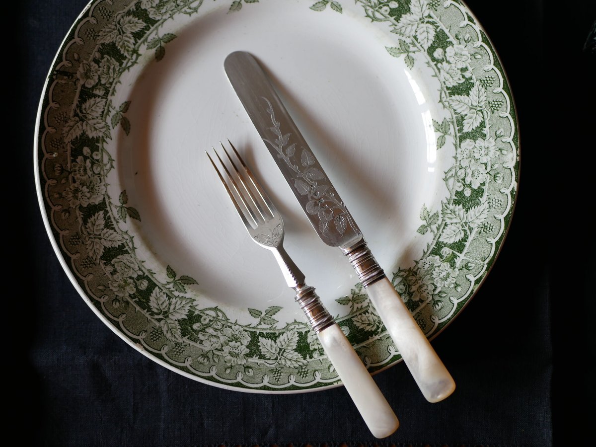 【英国】【白蝶貝】ビクトリアン ブレッドフォーク　マザーオブパール 英国】【白蝶貝】ビクトリアン ブレッドフォーク マザーオブパール