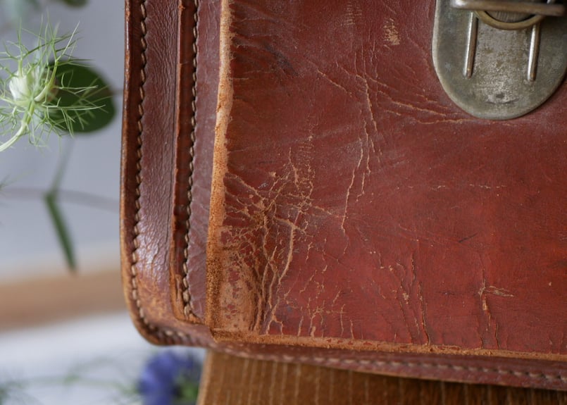 PARISの古いレザーバッグ フランスアンティーク | mamantique