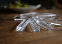 ガラスのナイフレスト　フランスヴィンテージ　ブロカントのある暮らし