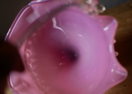 ピンクガラス　花リムのパニエ　バスケット形　ボンボニエール　アンティーク　ヴィンテージ