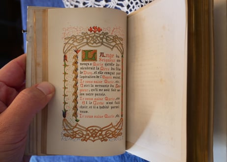 フランスアンティーク　聖書　十字架　アイボリー