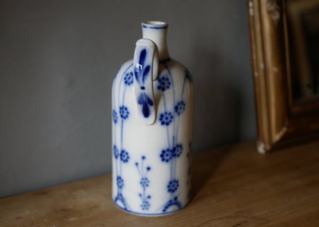 淡いブルーの小花柄　VINAIGRE　陶器のボトル　フランスアンティーク　ブロカントのある暮らし