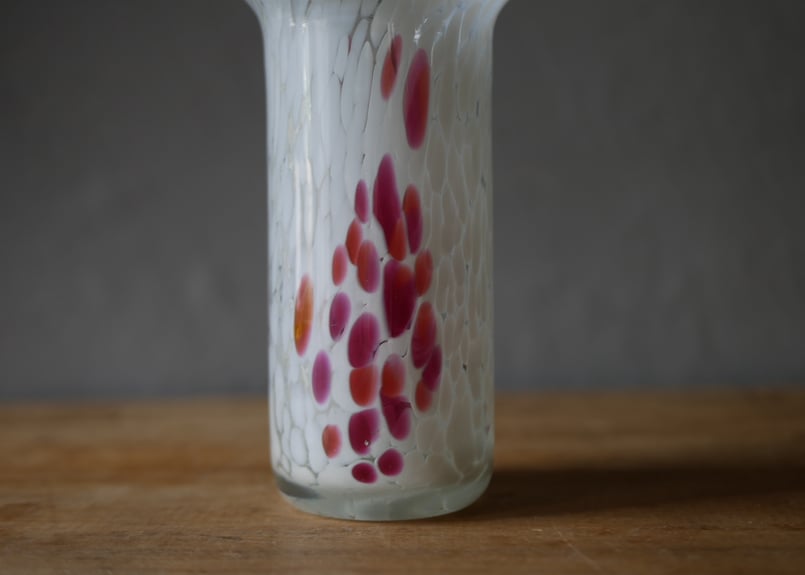 ヴィンテージ ガラス ベース マーブル ピンク×ホワイト 花器 花瓶 スタンド付 ヴィンテージ ガラス ベース マーブル ピンク×ホワイト/花器/花瓶