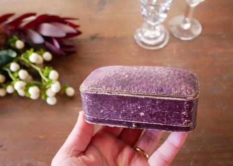 antique jewerly case from England アンティーク ジュエリーケース