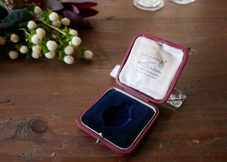 antique jewerly case from England アンティーク ジュエリーケース
