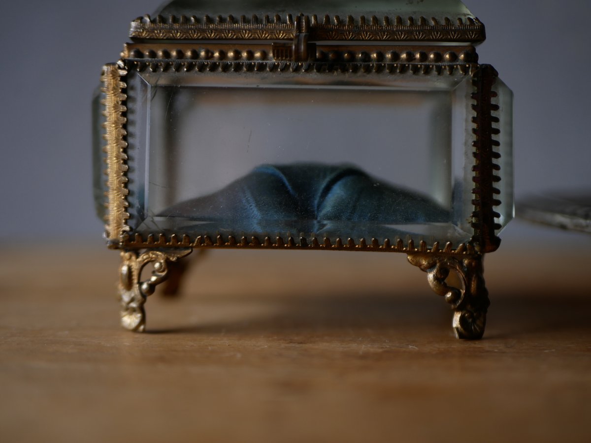 アンティーク　ガラス　ジュエリーボックス　フランス 面取りガラスのジュエリーボックス フランスアンティーク