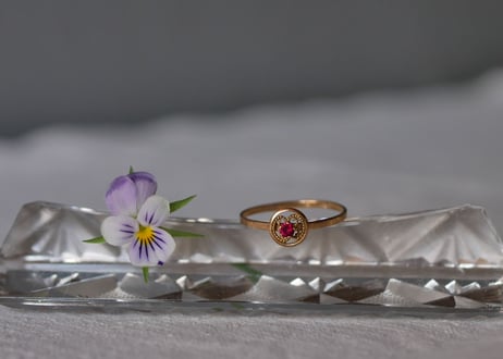 K18 petit Garnet Ring