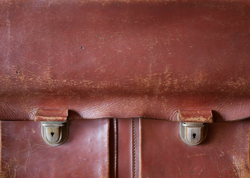 PARISの古いレザーバッグ フランスアンティーク | mamantique