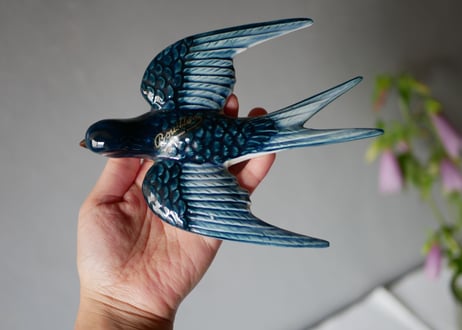 Big Swallow, wall deco