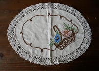 フランスアンティーク　刺繍　パニエ　B