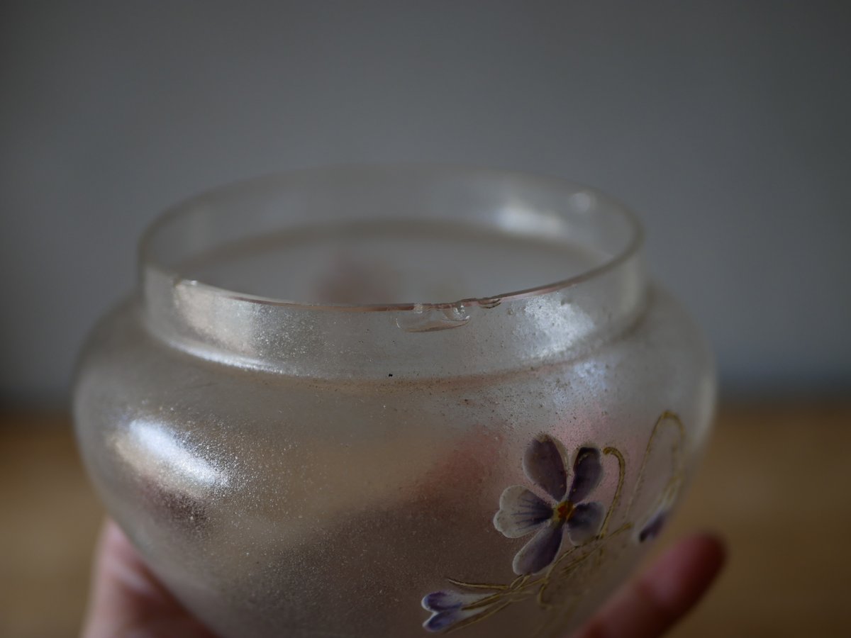 すみれのボンボニエール フランスアンティーク アンティークのある