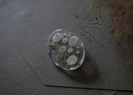 Flower Bouquet フラワーブーケ　ルーサイトブローチ　ヴィンテージブローチ　フランス