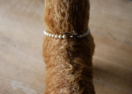 お洒落な犬　フランスアンティーク　ぬいぐるみ　ブロカント  アンティークのある生活