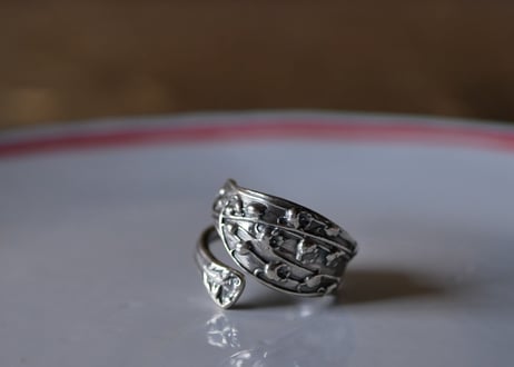 muguet ring
