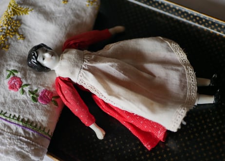 ROUGE dress  bisque doll
