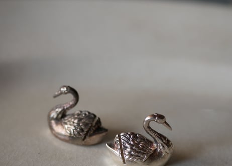 Swan card Holder