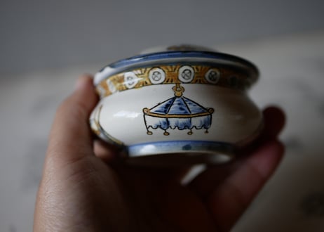 GIEN  ジアン　陶器の小さな入れ物　フランスアンティーク　アンティークのある生活