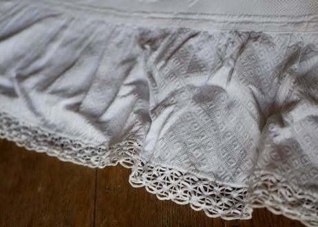 Pique de Marseille, Bed cover