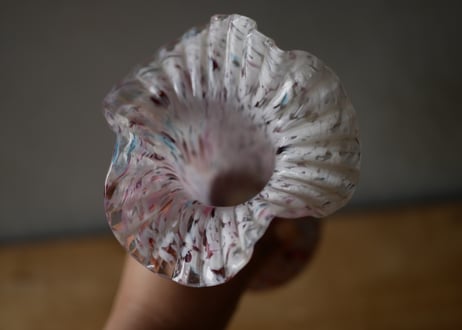 クリシー　フラワーベース　花器　オパリンガラス　フランスアンティーク　ブロカントのある暮らし