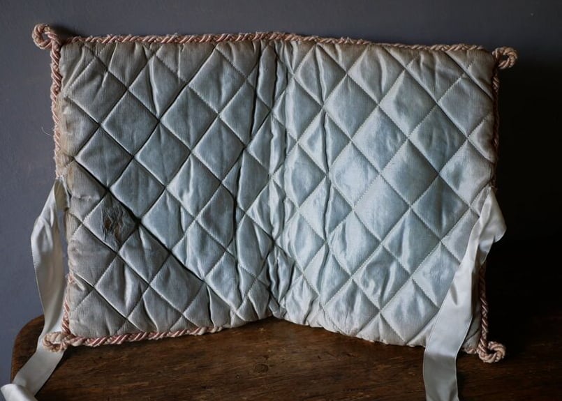 Silk Hanky Case | mamantique