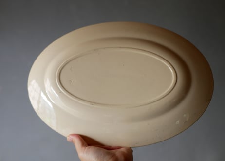 Oval plate