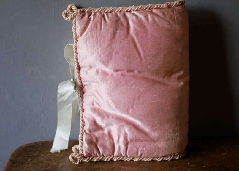 Silk Hanky Case | mamantique