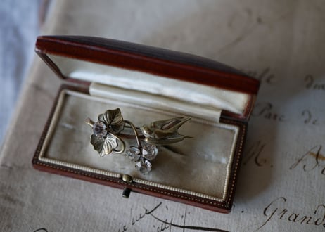 French antique & brocante ツバメのブローチ2 フランスアンティーク