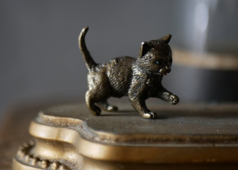 ブロンズ製 猫 オブジェ パリ フランスアンティーク アンティークの